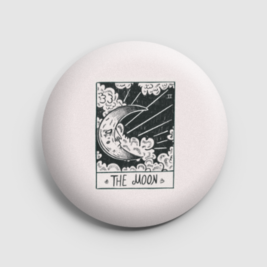 Tarot card - the moon pin
